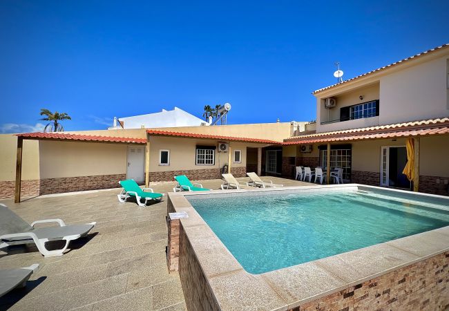 Villa in Albufeira - ALBUFEIRA SUMMER VILLA 2 WITH POOL by HOMING Villa in Albufeira - ALBUFEIRA SUMMER VILLA 2 WITH POOL by HOMING