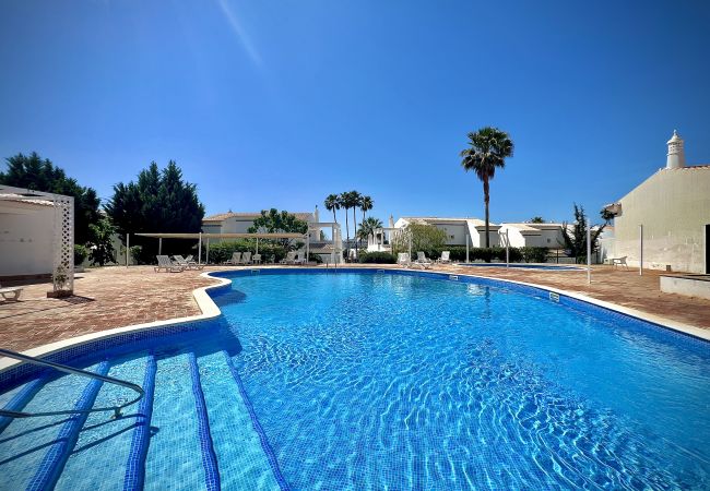Villa in Vilamoura - VILAMOURA EDEN VILLA WITH POOL by HOMING Villa in Vilamoura - VILAMOURA EDEN VILLA WITH POOL by HOMING