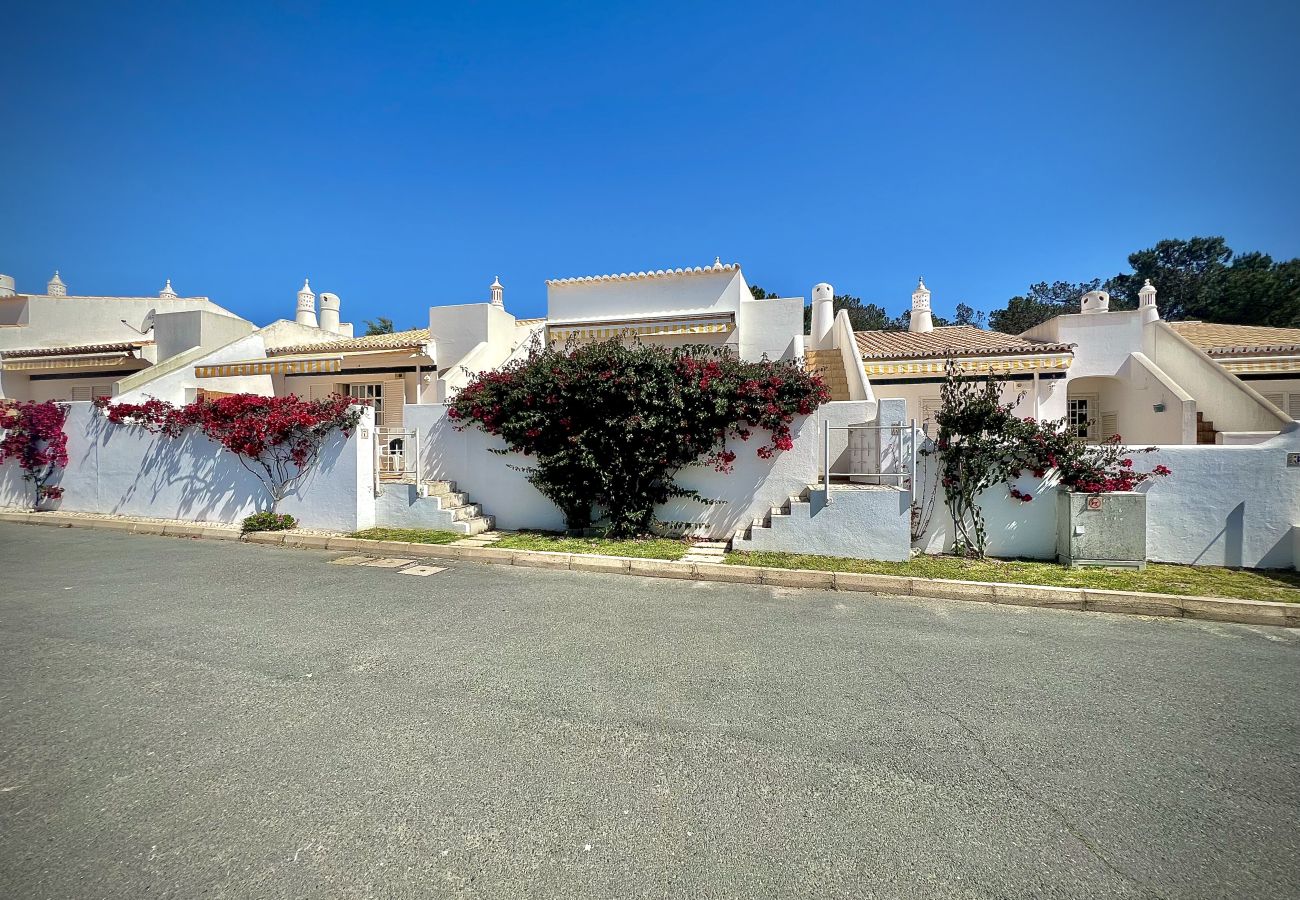 Villa in Vilamoura - VILAMOURA EDEN VILLA WITH POOL by HOMING