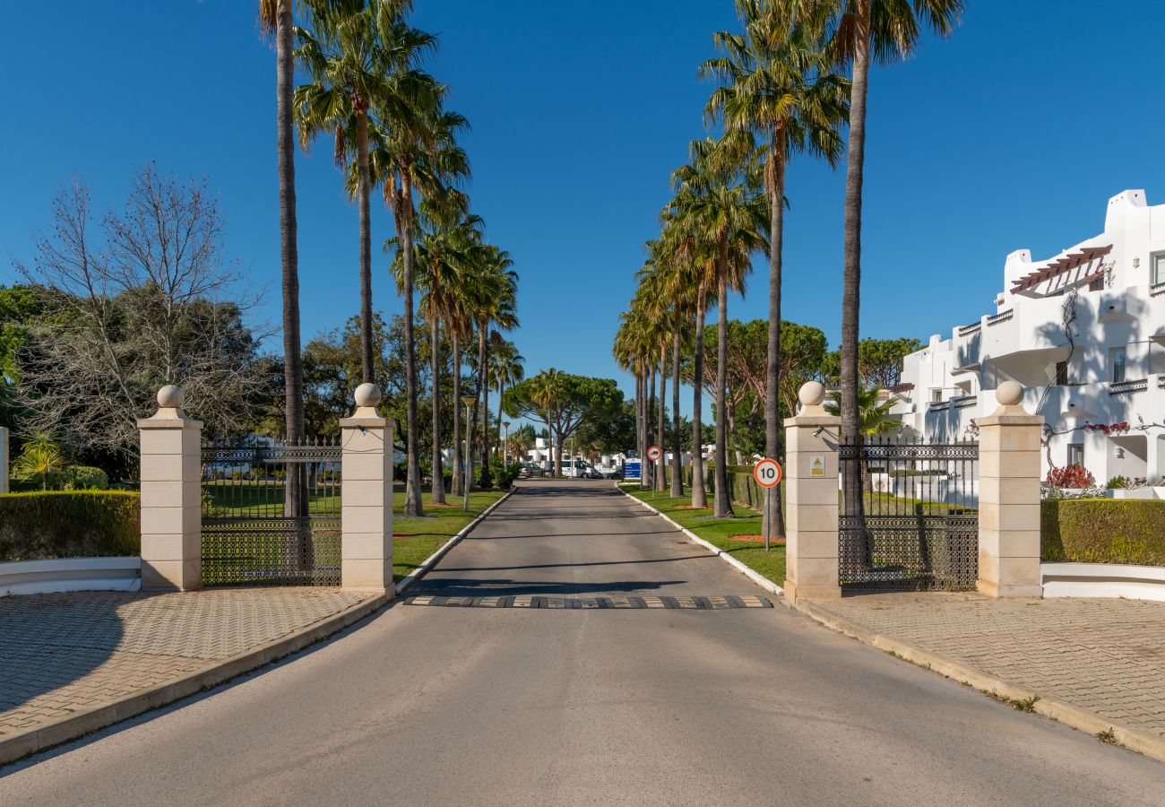 Apartment in Albufeira - ALBUFEIRA BALAIA GOLF VILLAGE 6 WITH POOL by HOMIN