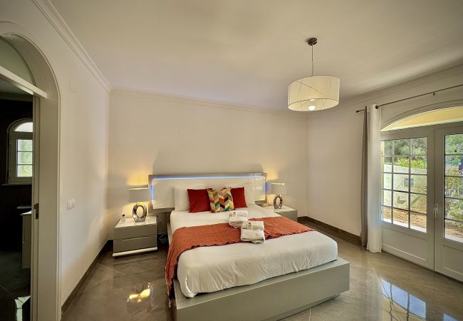 Villa in Quarteira - QUARTEIRA PREMIUM VILLA WITH POOL by HOMING Villa in Quarteira - QUARTEIRA PREMIUM VILLA WITH POOL by HOMING