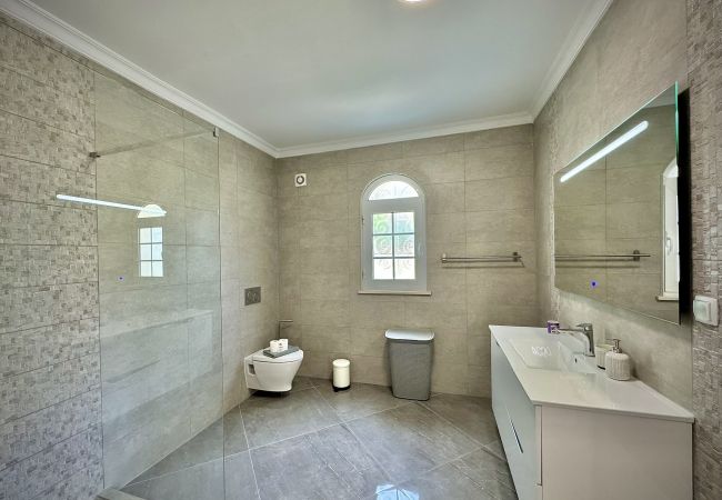 Villa in Quarteira - QUARTEIRA PREMIUM VILLA WITH POOL by HOMING Villa in Quarteira - QUARTEIRA PREMIUM VILLA WITH POOL by HOMING