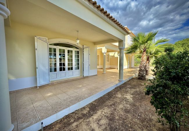Villa in Quarteira - QUARTEIRA PREMIUM VILLA WITH POOL by HOMING Villa in Quarteira - QUARTEIRA PREMIUM VILLA WITH POOL by HOMING