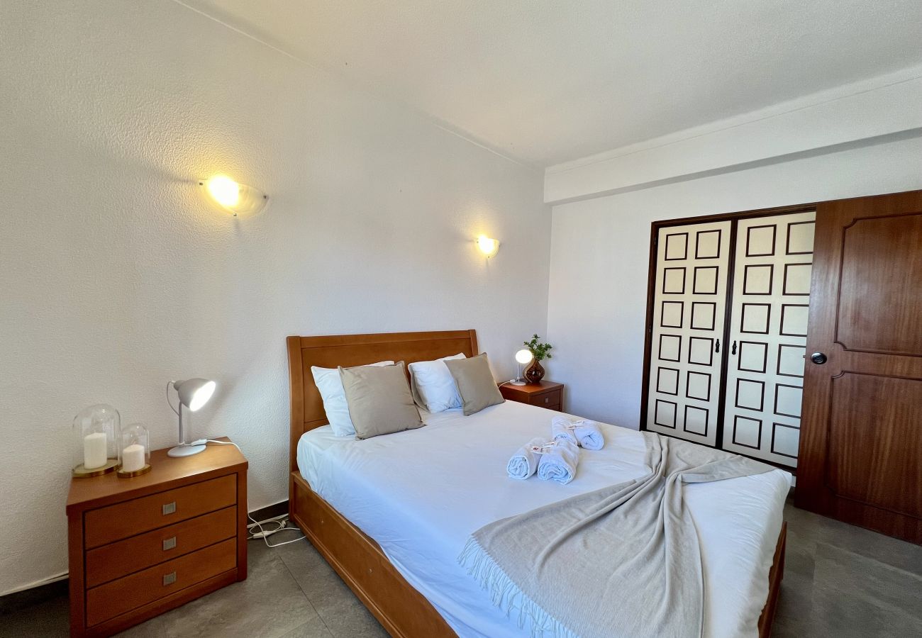Apartment in Albufeira - ALBUFEIRA TROPICAL VIEW WITH POOL by HOMING
