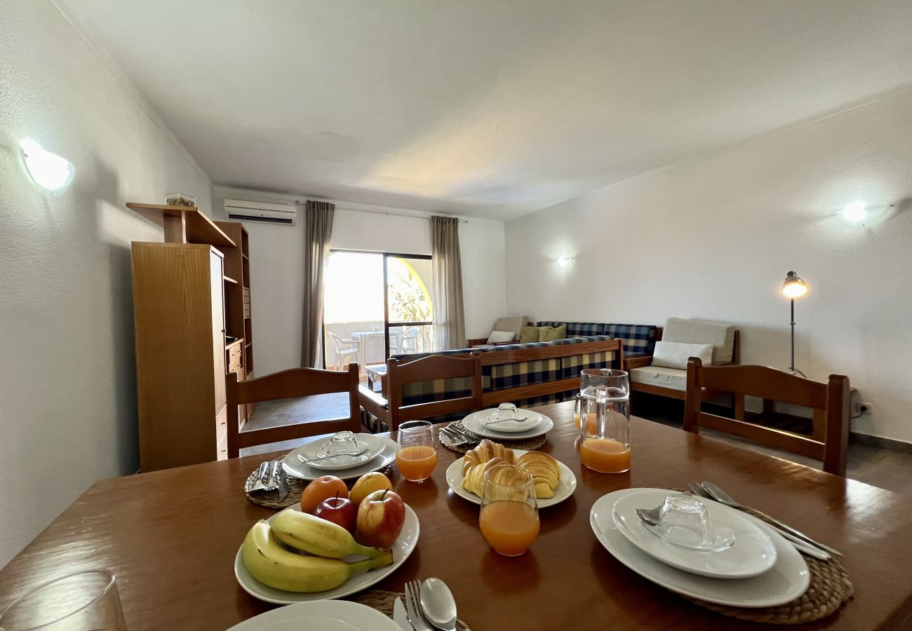 Apartment in Albufeira - ALBUFEIRA TROPICAL VIEW WITH POOL by HOMING