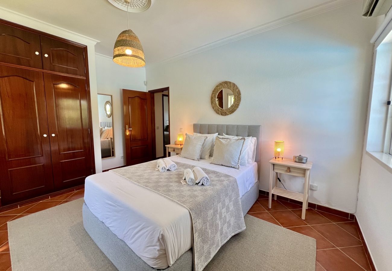 Villa in Vilamoura - VILAMOURA WHITE HOUSE VILLA WITH POOL by HOMING