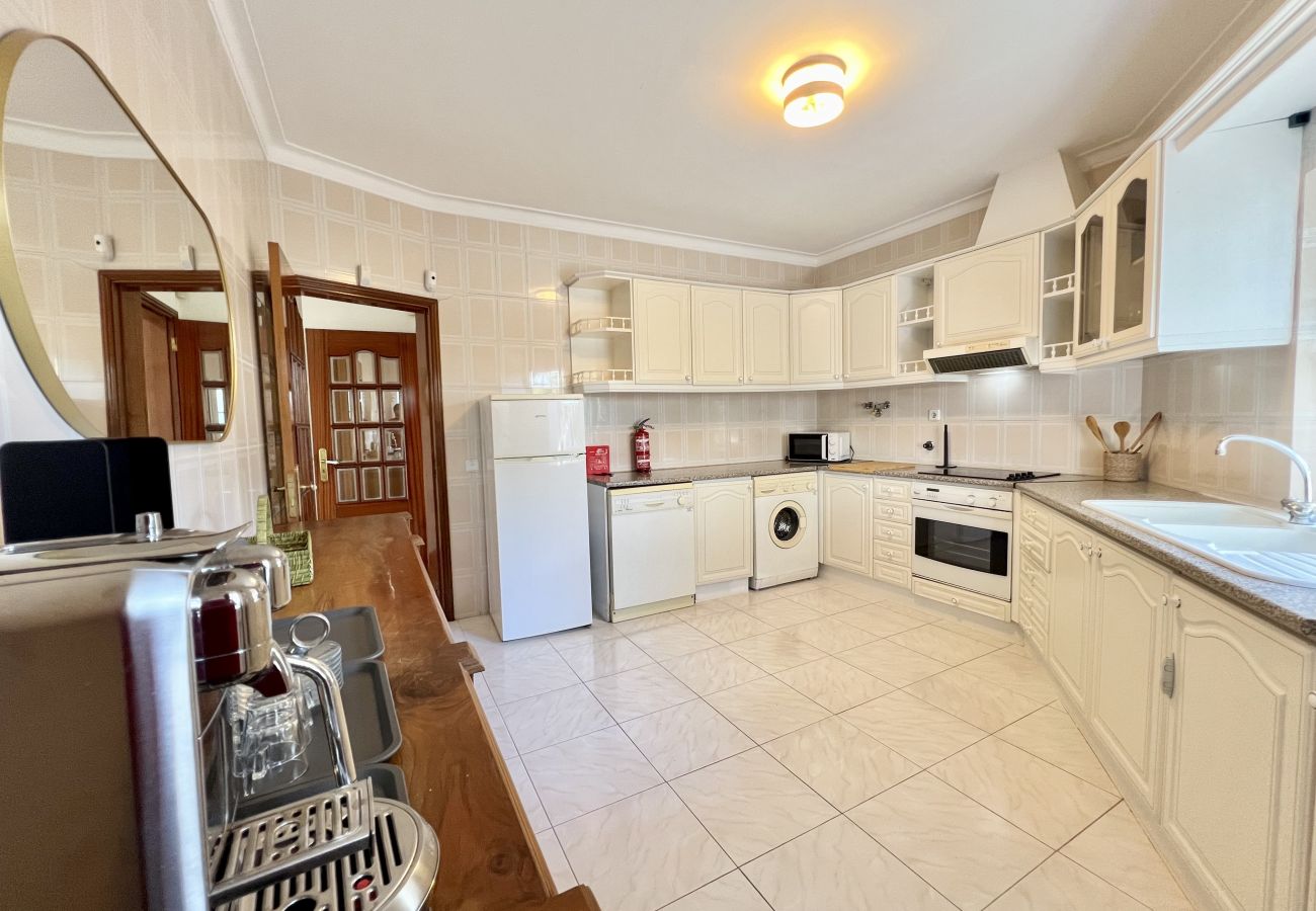 Villa in Vilamoura - VILAMOURA WHITE HOUSE VILLA WITH POOL by HOMING