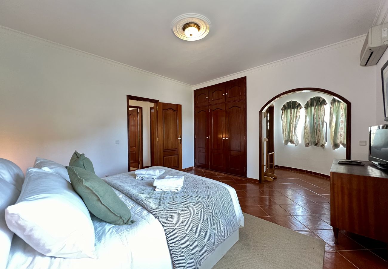 Villa in Vilamoura - VILAMOURA WHITE HOUSE VILLA WITH POOL by HOMING