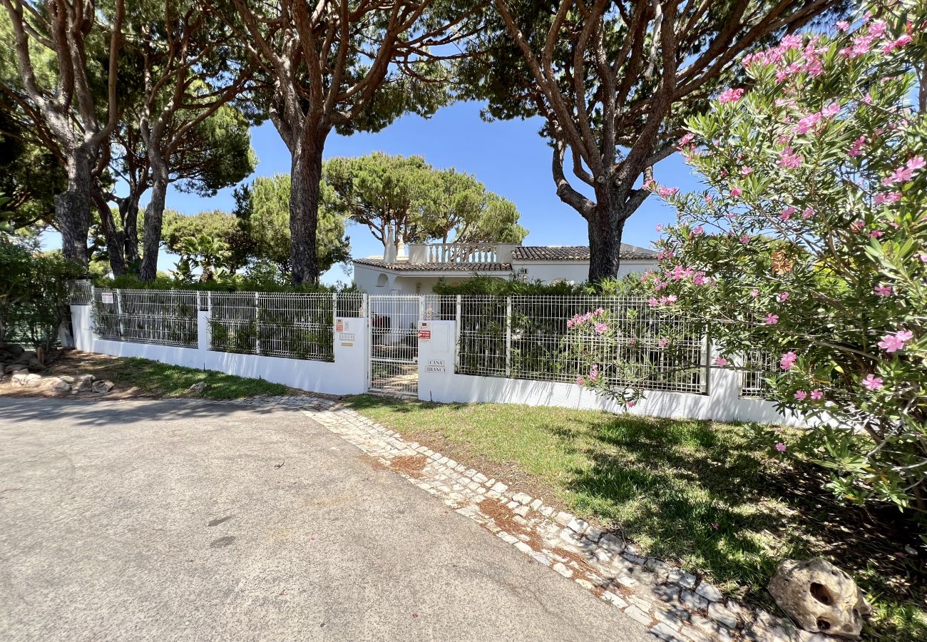 Villa in Vilamoura - VILAMOURA WHITE HOUSE VILLA WITH POOL by HOMING