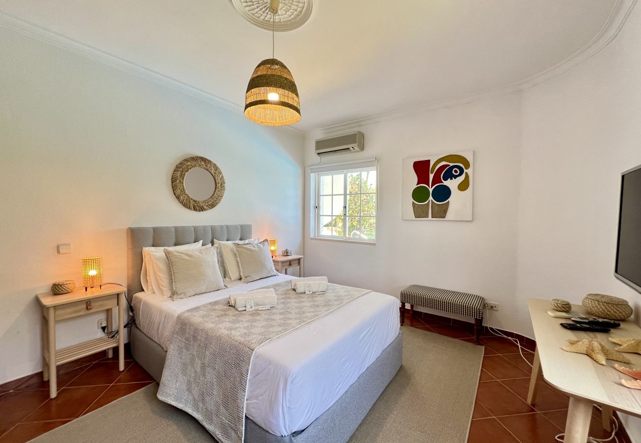Villa in Vilamoura - VILAMOURA WHITE HOUSE VILLA WITH POOL by HOMING