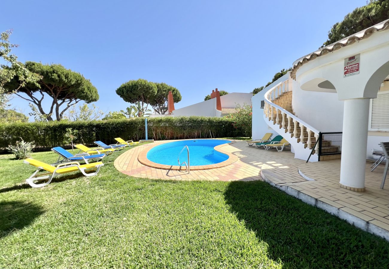 Villa in Vilamoura - VILAMOURA WHITE HOUSE VILLA WITH POOL by HOMING