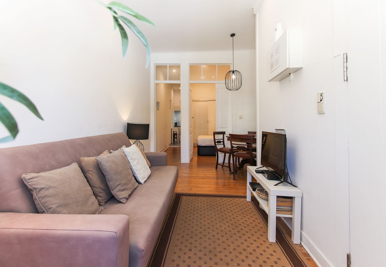Apartment in Lisbon - To Be Mouraria by HOMING