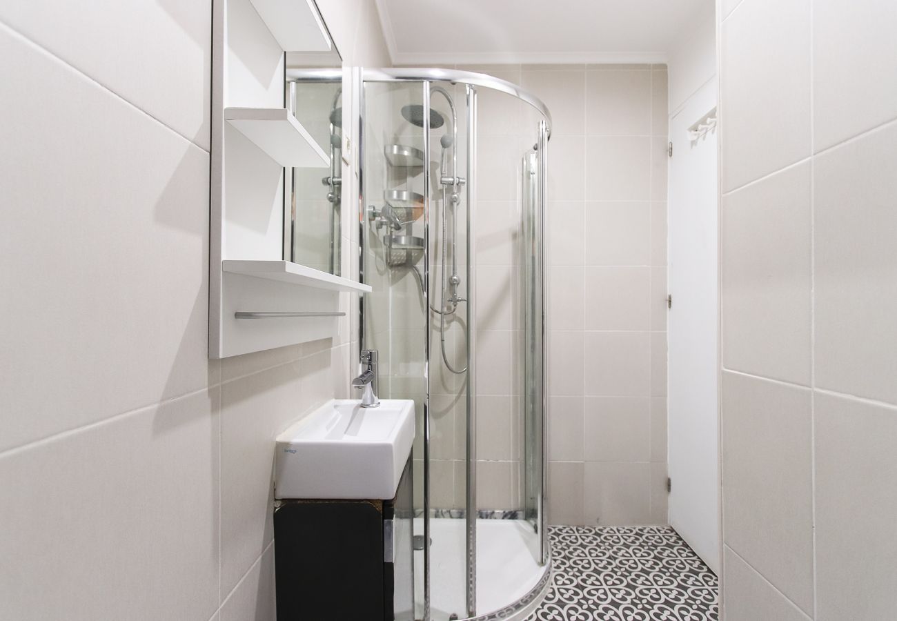 Apartment in Lisbon - To Be Mouraria by HOMING