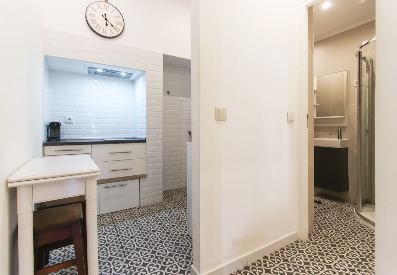Apartment in Lisbon - To Be Mouraria by HOMING