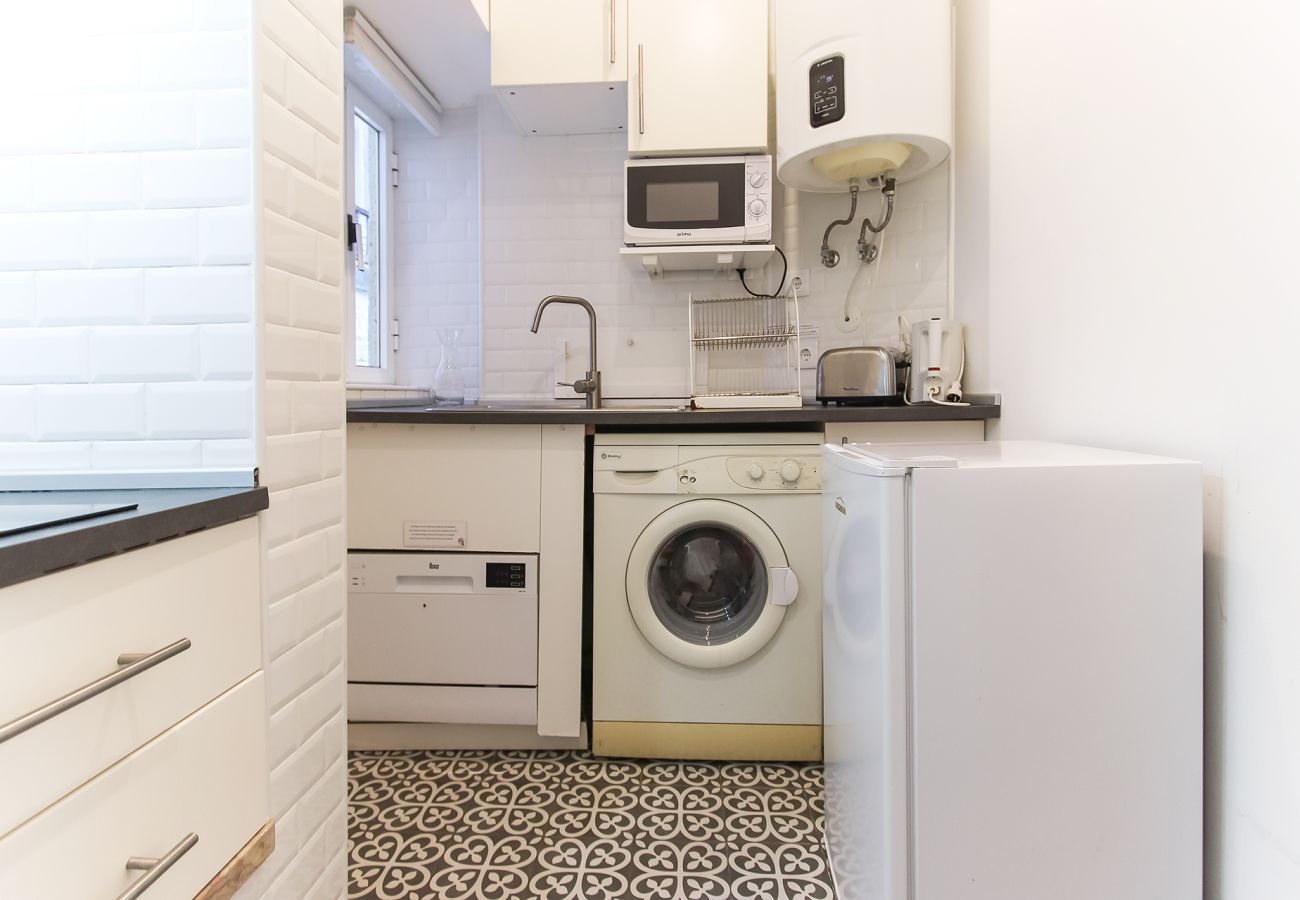 Apartment in Lisbon - To Be Mouraria by HOMING