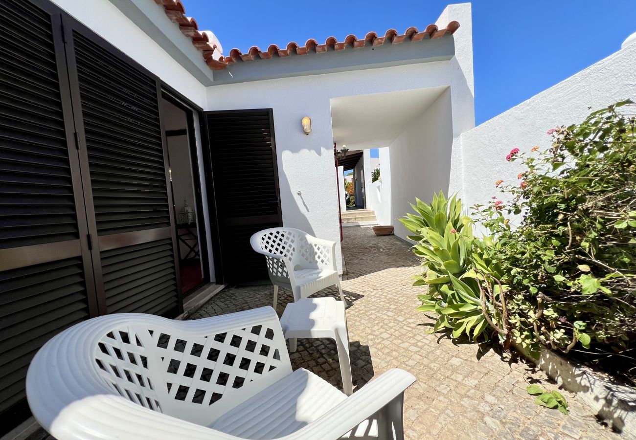 Apartment in Vilamoura - VILAMOURA SUN BRIGHT WITH POOL by HOMING