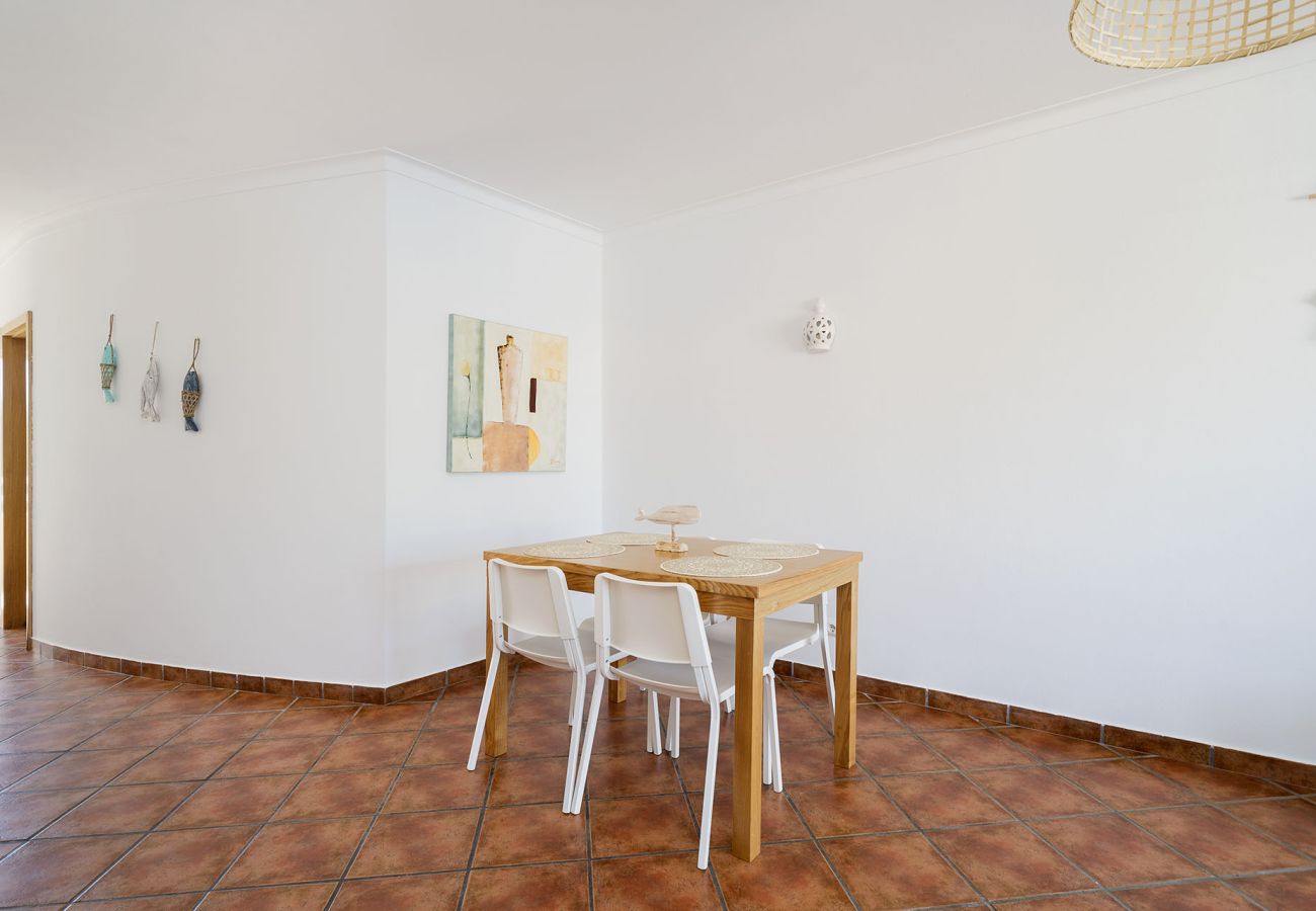 Apartment in Albufeira - ALBUFEIRA PALM TREE WITH POOL by HOMING