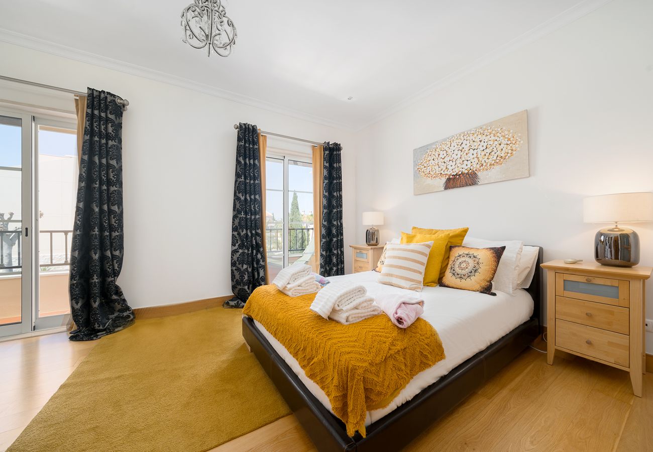 Townhouse in Quarteira - VILAMOURA GARDEN VILLA WITH POOL by HOMING
