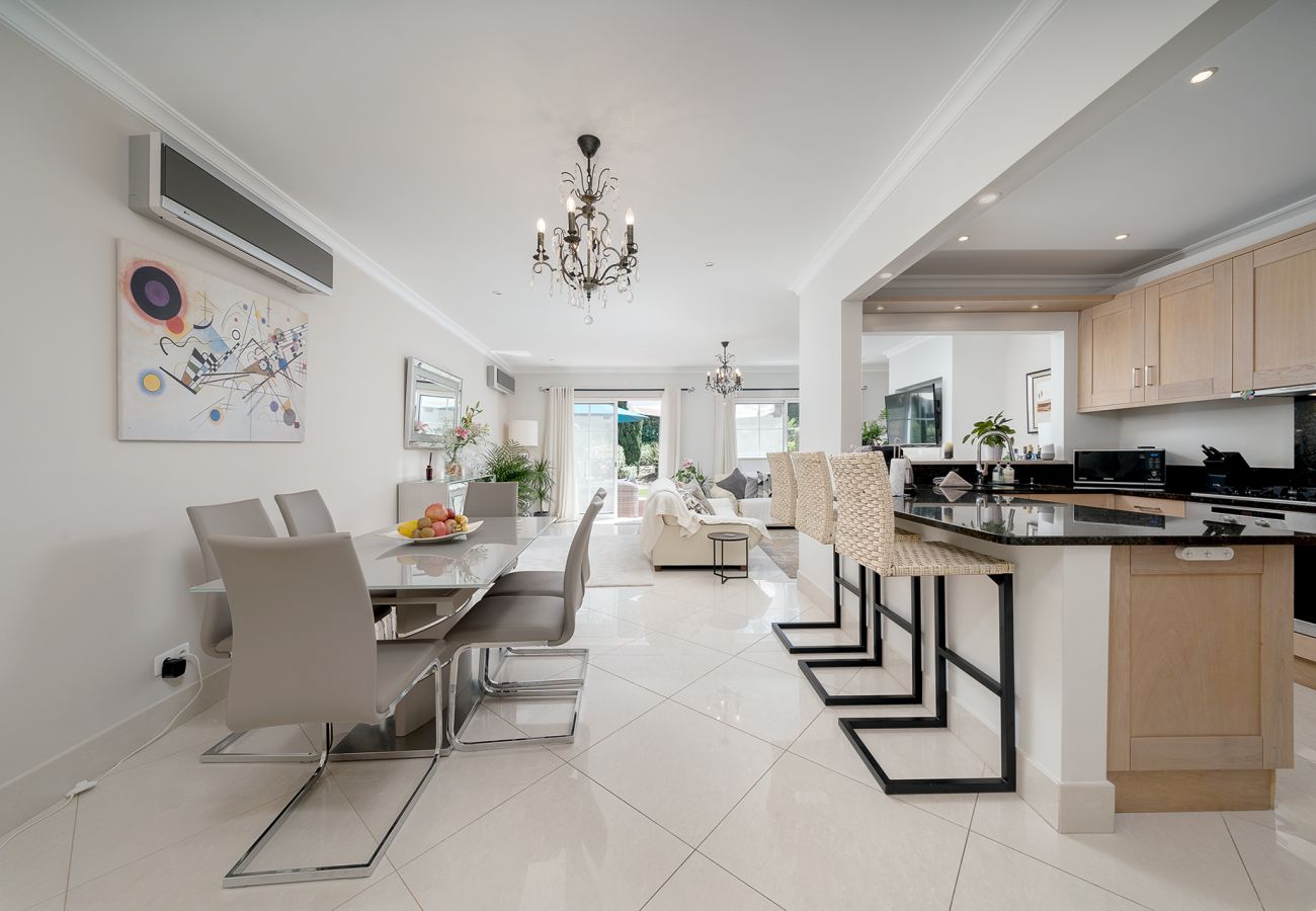 Townhouse in Quarteira - VILAMOURA GARDEN VILLA WITH POOL by HOMING