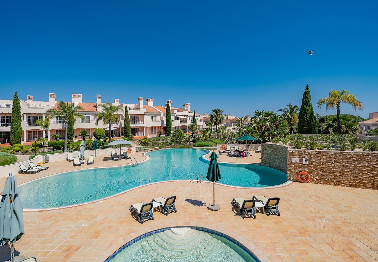 Townhouse in Quarteira - VILAMOURA GARDEN VILLA WITH POOL by HOMING