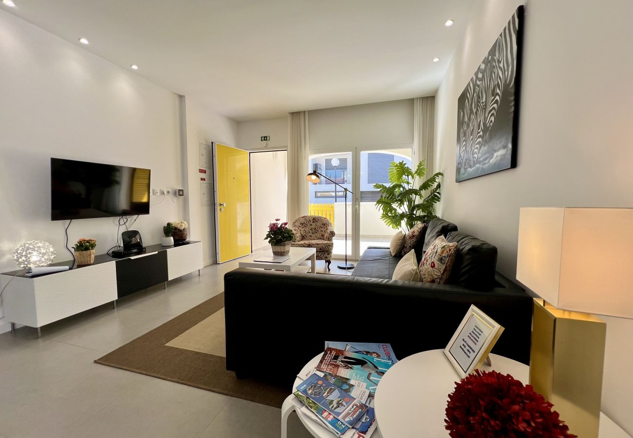Townhouse in Vilamoura - VILAMOURA CLUB VILLA 1 WITH POOL by HOMING