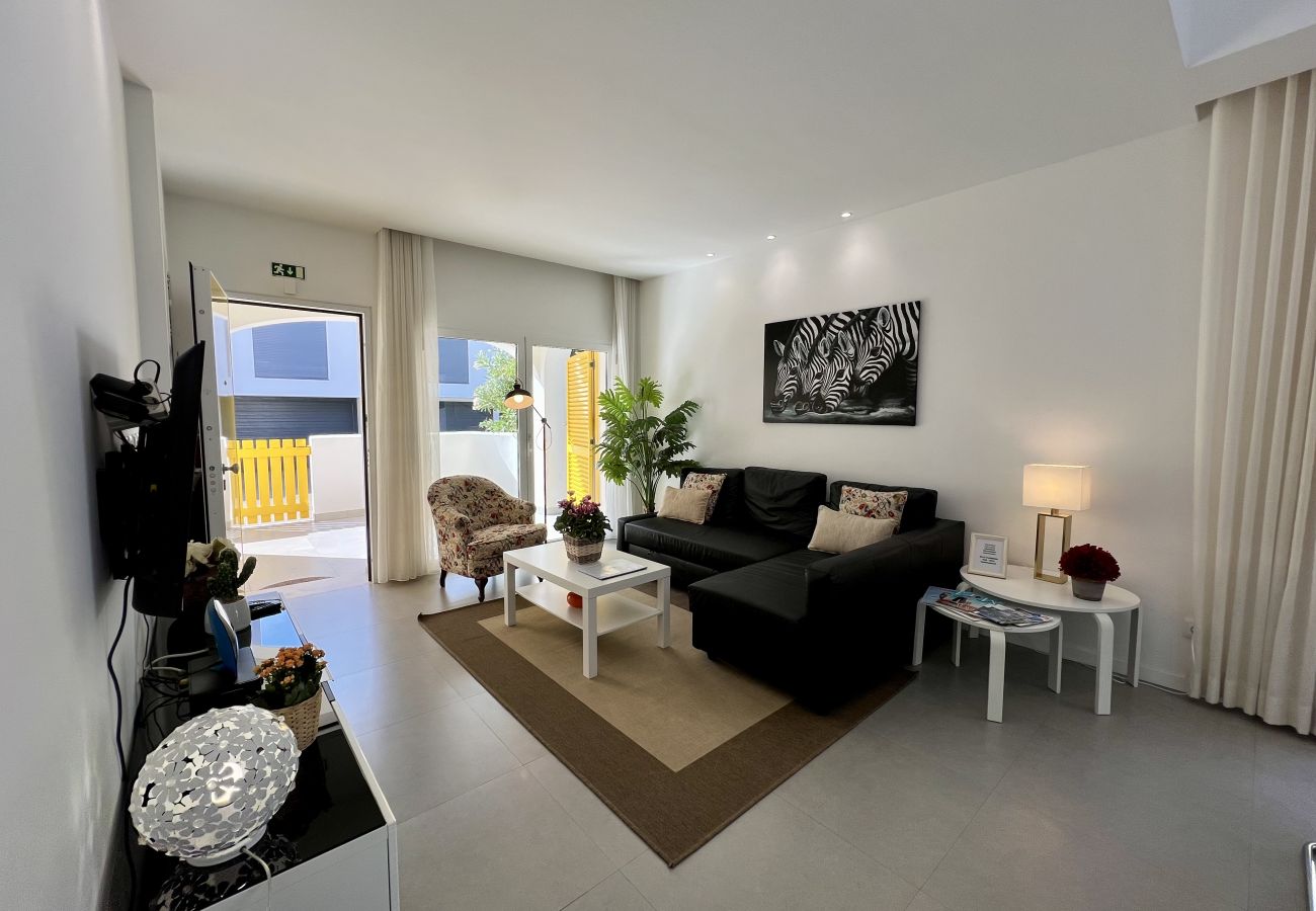 Townhouse in Vilamoura - VILAMOURA CLUB VILLA 1 WITH POOL by HOMING