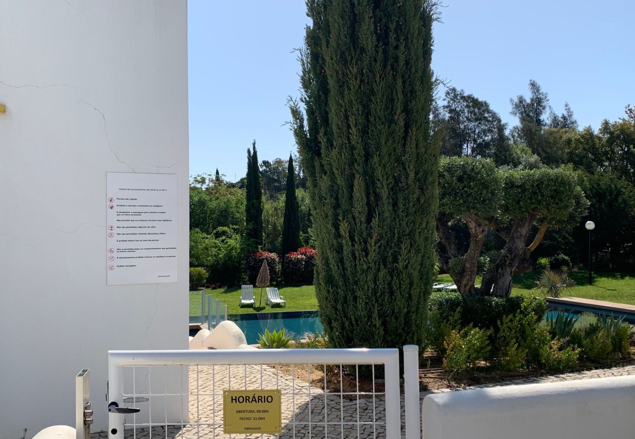 Townhouse in Vilamoura - VILAMOURA CLUB VILLA 1 WITH POOL by HOMING