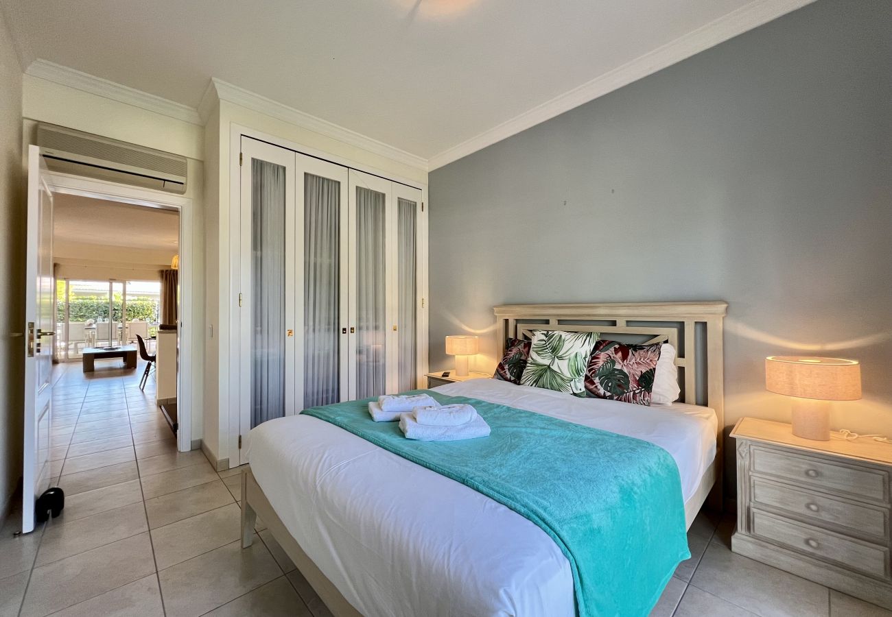 Villa in Vilamoura - VILAMOURA DELUXE VILLA WITH POOL by HOMING