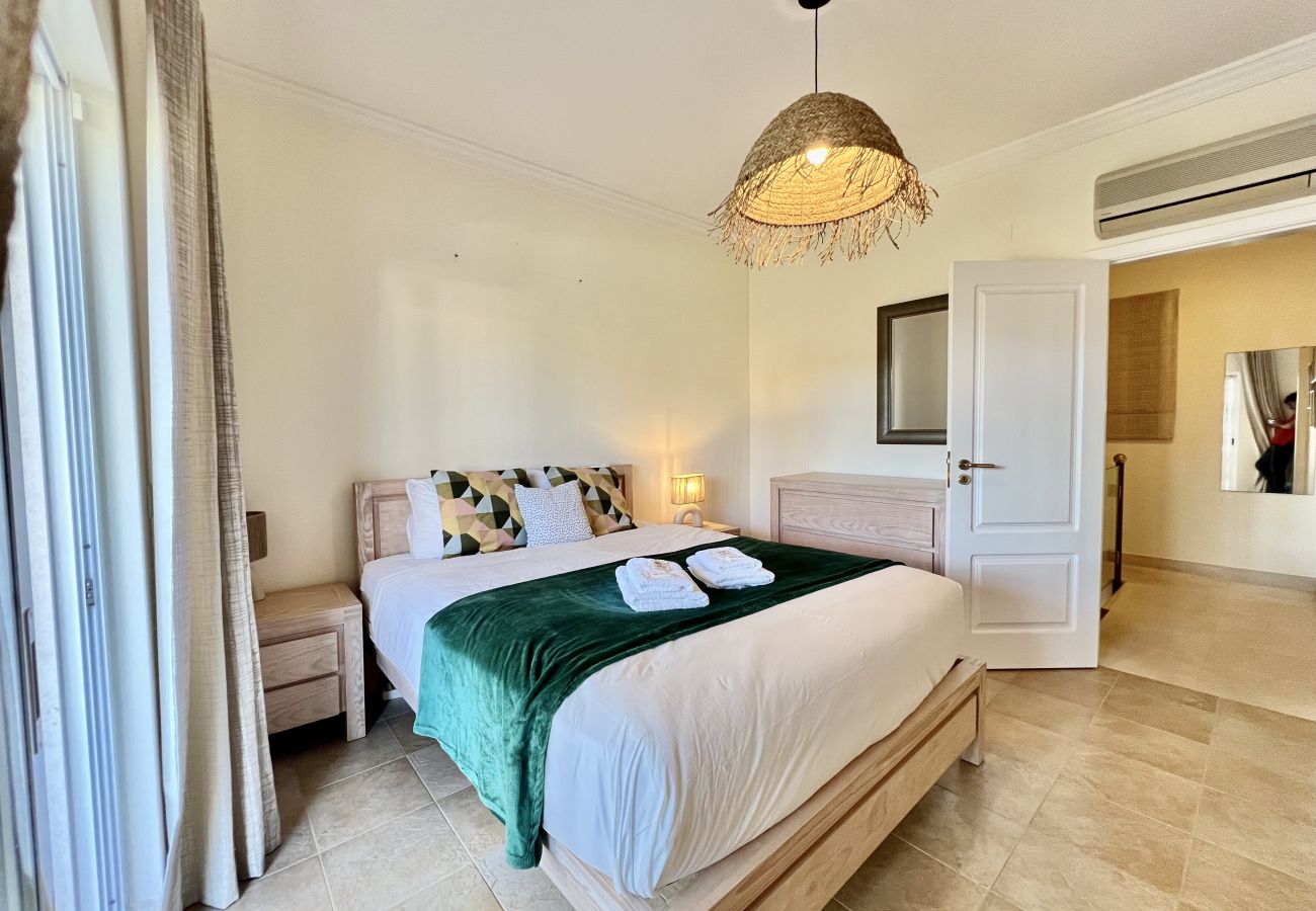 Villa in Vilamoura - VILAMOURA DELUXE VILLA WITH POOL by HOMING