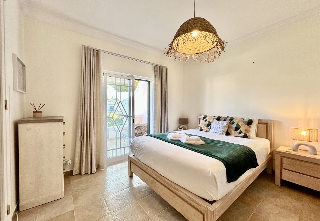 Villa in Vilamoura - VILAMOURA DELUXE VILLA WITH POOL by HOMING