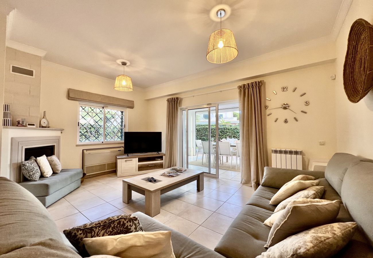 Villa in Vilamoura - VILAMOURA DELUXE VILLA WITH POOL by HOMING