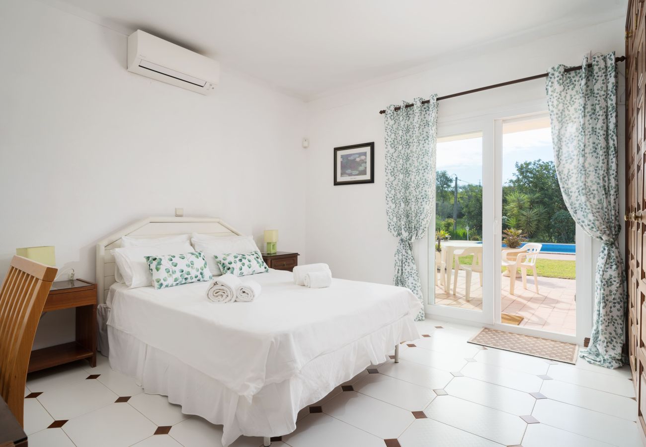 Villa in Albufeira - ALBUFEIRA FAMILY VILLA AND POOL  by HOMING