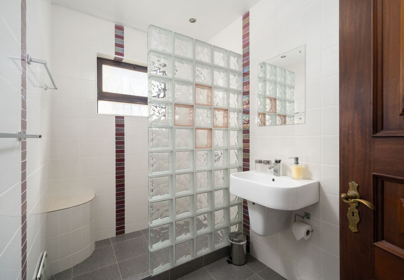 Villa in Albufeira - ALBUFEIRA FAMILY VILLA AND POOL  by HOMING