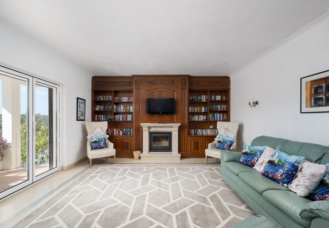 Villa in Albufeira - ALBUFEIRA FAMILY VILLA AND POOL  by HOMING