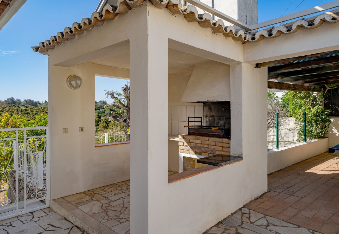 Villa in Albufeira - ALBUFEIRA FAMILY VILLA AND POOL  by HOMING
