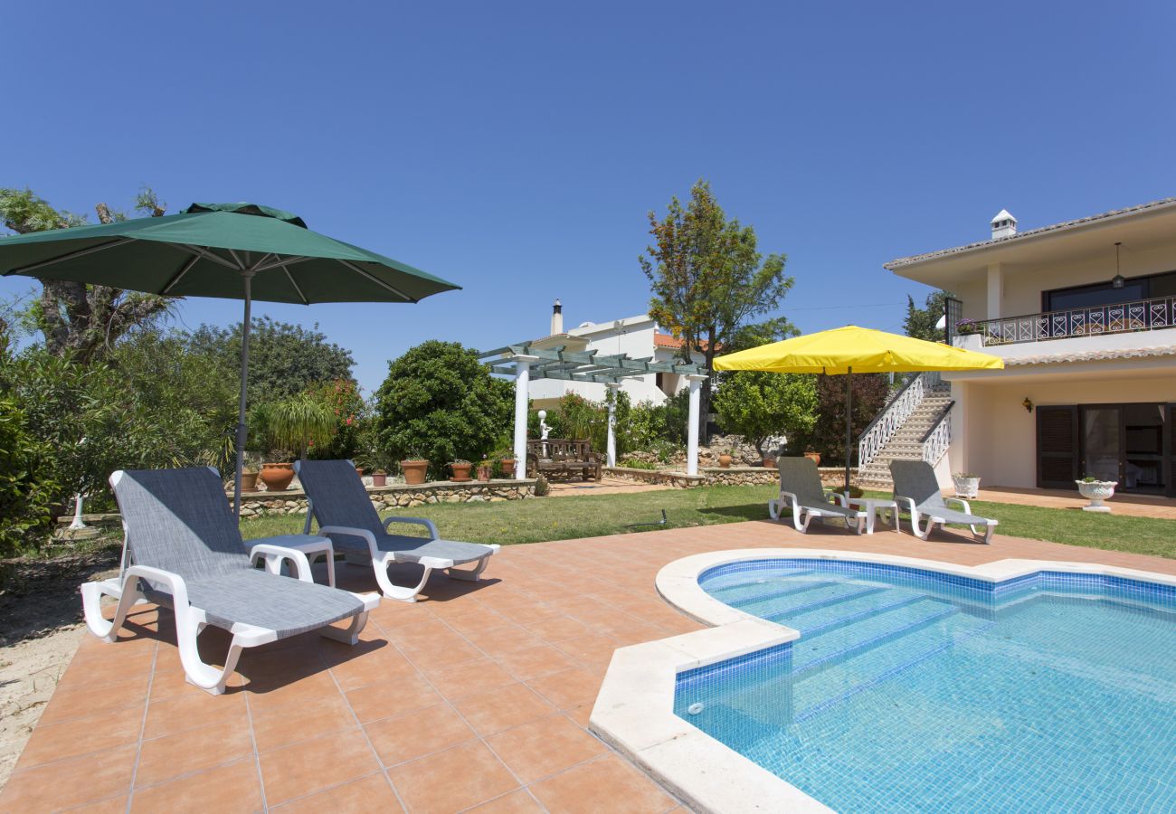 Villa in Albufeira - ALBUFEIRA FAMILY VILLA AND POOL  by HOMING