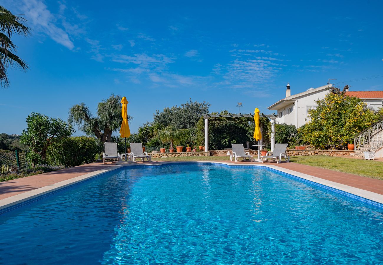 Villa in Albufeira - ALBUFEIRA FAMILY VILLA AND POOL  by HOMING