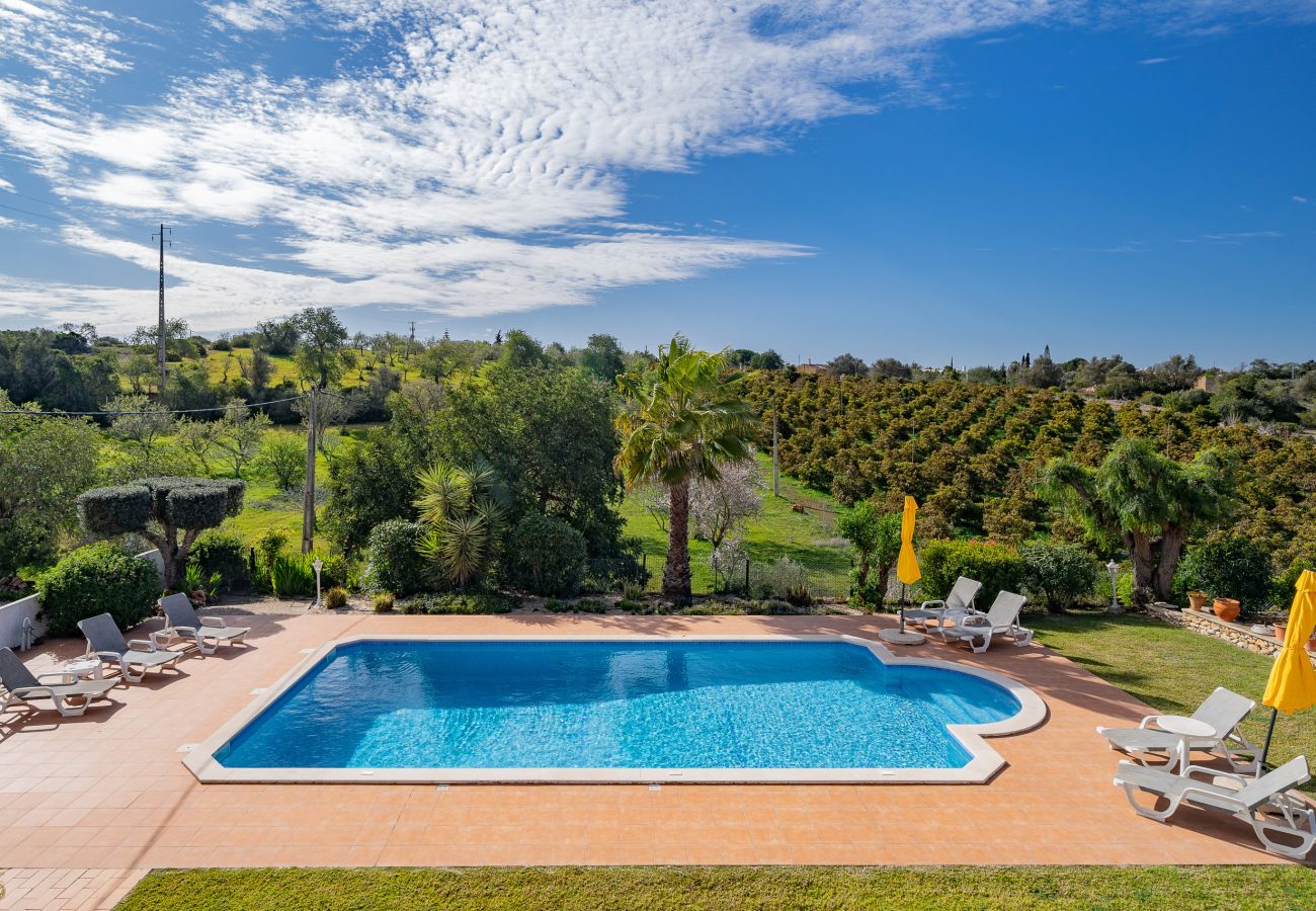 Villa in Albufeira - ALBUFEIRA FAMILY VILLA AND POOL  by HOMING
