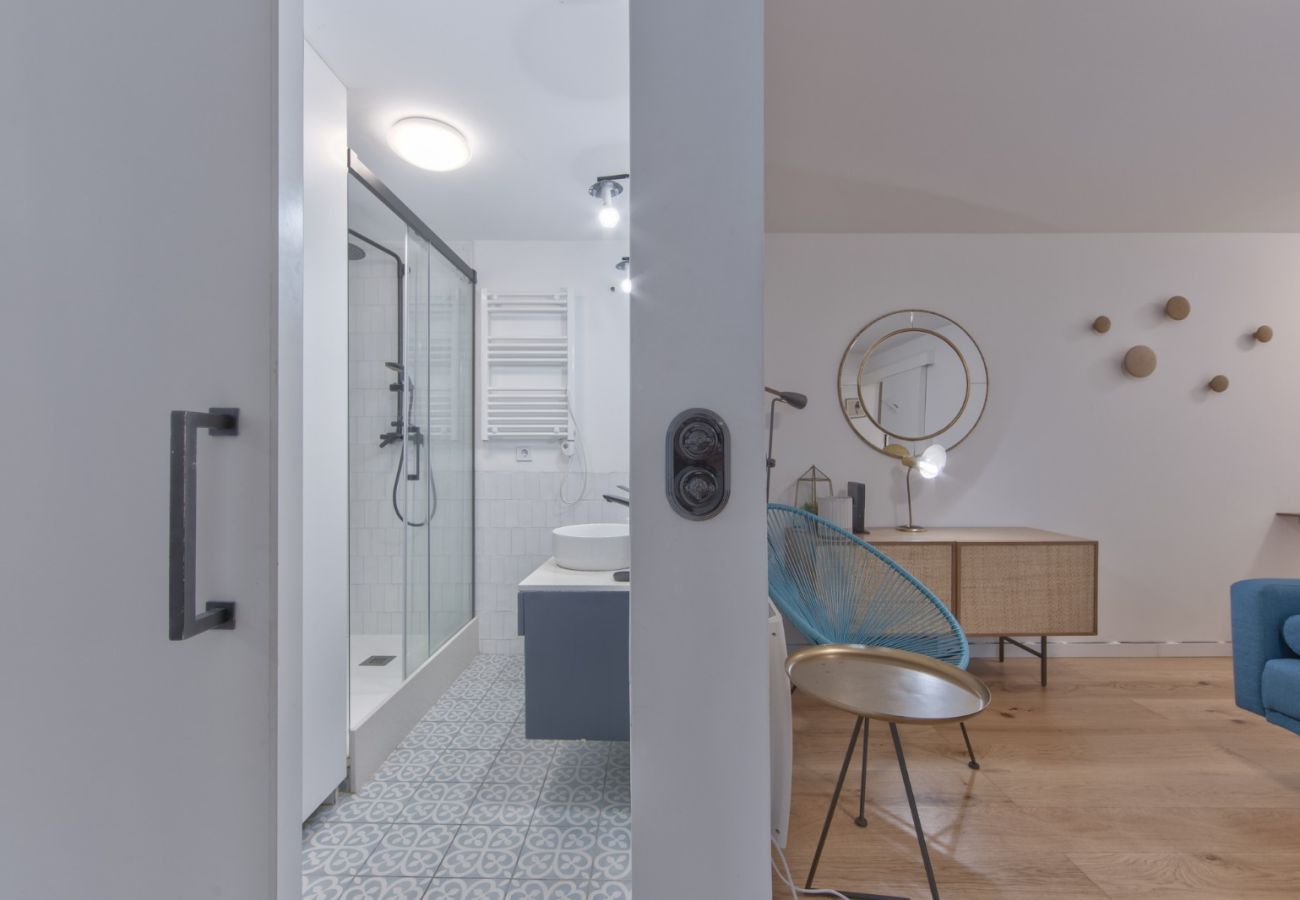 Apartment in Lisbon - ALFAMA DESIGN W/ TERRACE by HOMING