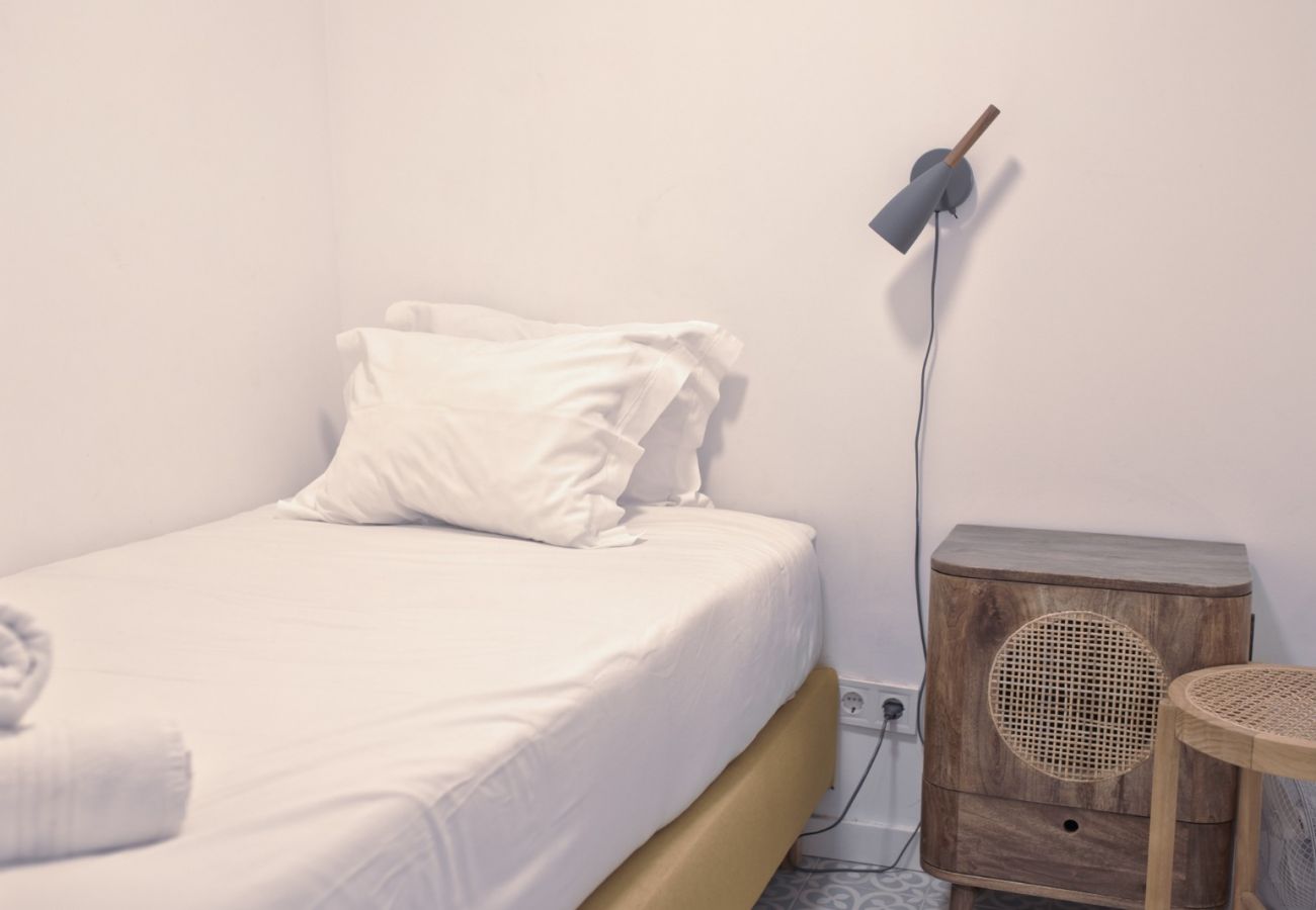 Apartment in Lisbon - ALFAMA DESIGN W/ TERRACE by HOMING