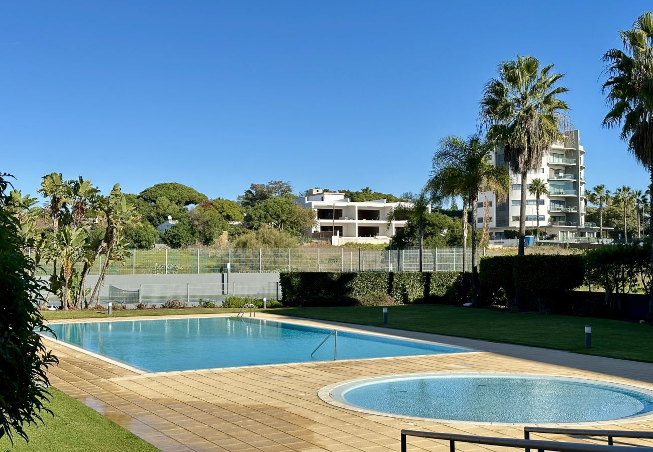 Apartment in Quarteira - QUARTEIRA STYLISH 3 WITH POOL by HOMING