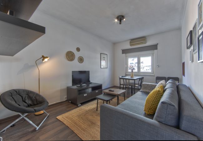 Apartment in Lisboa - AJUDA TYPICAL by HOMING Apartment in Lisboa - AJUDA TYPICAL by HOMING