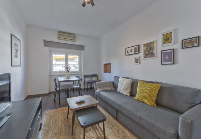 Apartment in Lisboa - AJUDA TYPICAL by HOMING Apartment in Lisboa - AJUDA TYPICAL by HOMING