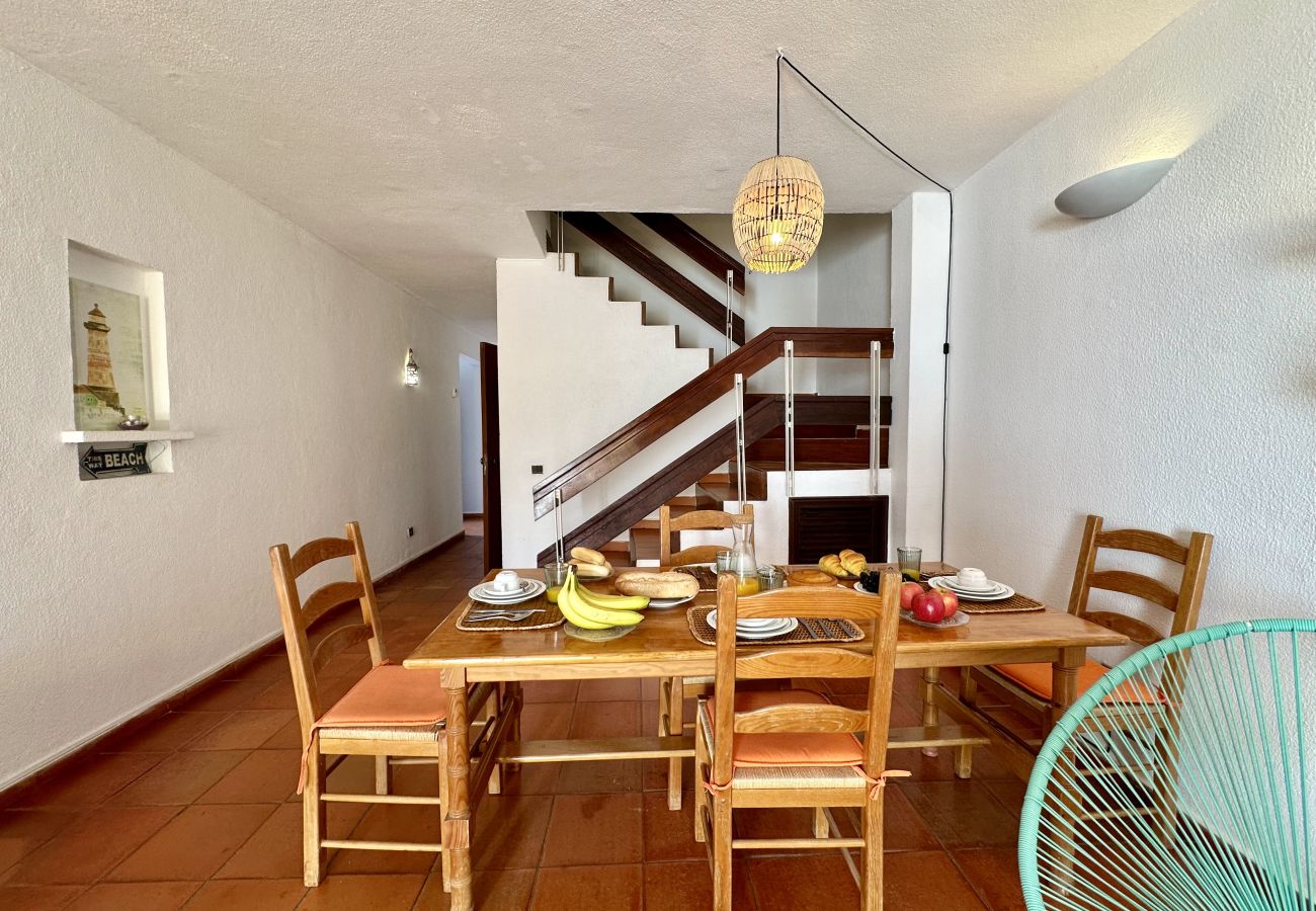 Apartment in Vilamoura - VILAMOURA TYPICAL 4 WITH POOL by HOMING