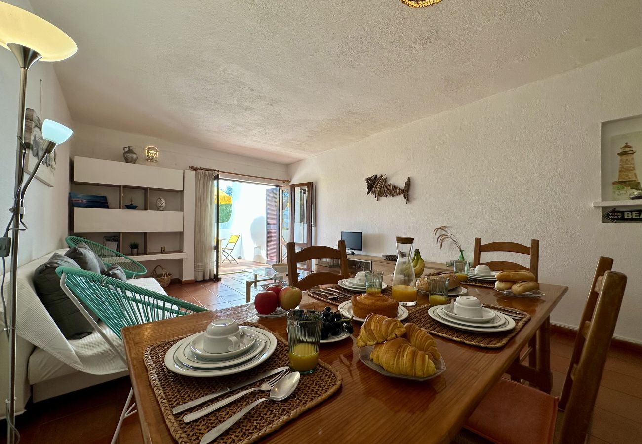 Apartment in Vilamoura - VILAMOURA TYPICAL 4 WITH POOL by HOMING