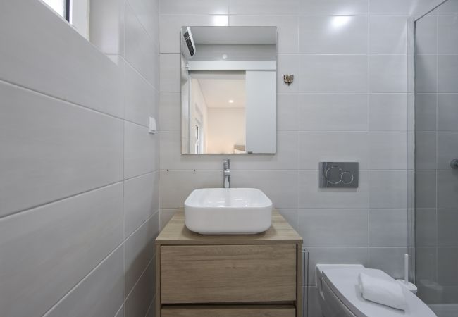 Apartment in Lisboa - OLIVAIS MODERN by HOMING Apartment in Lisboa - OLIVAIS MODERN by HOMING
