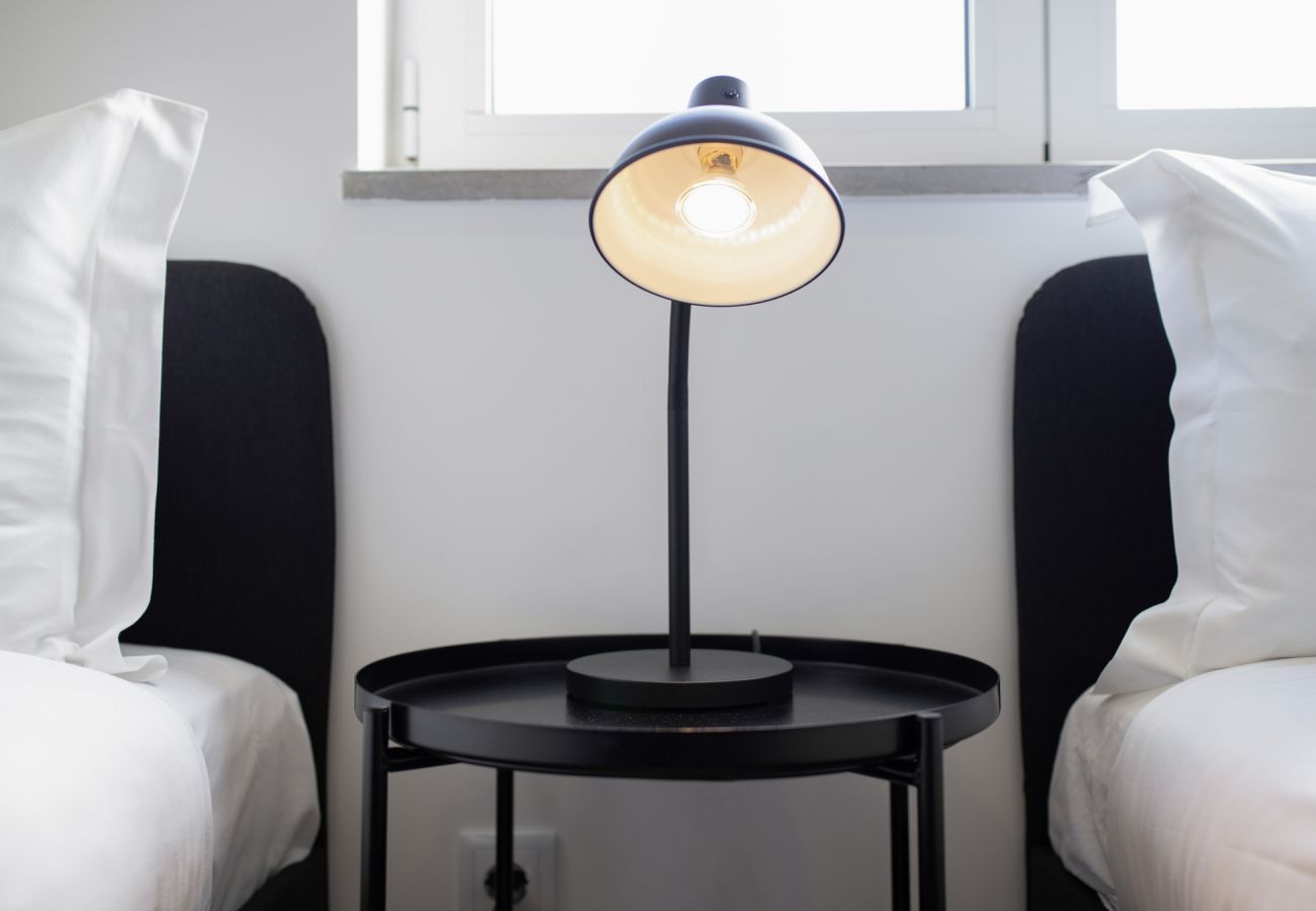 Apartment in Lisbon - OLIVAIS MODERN by HOMING