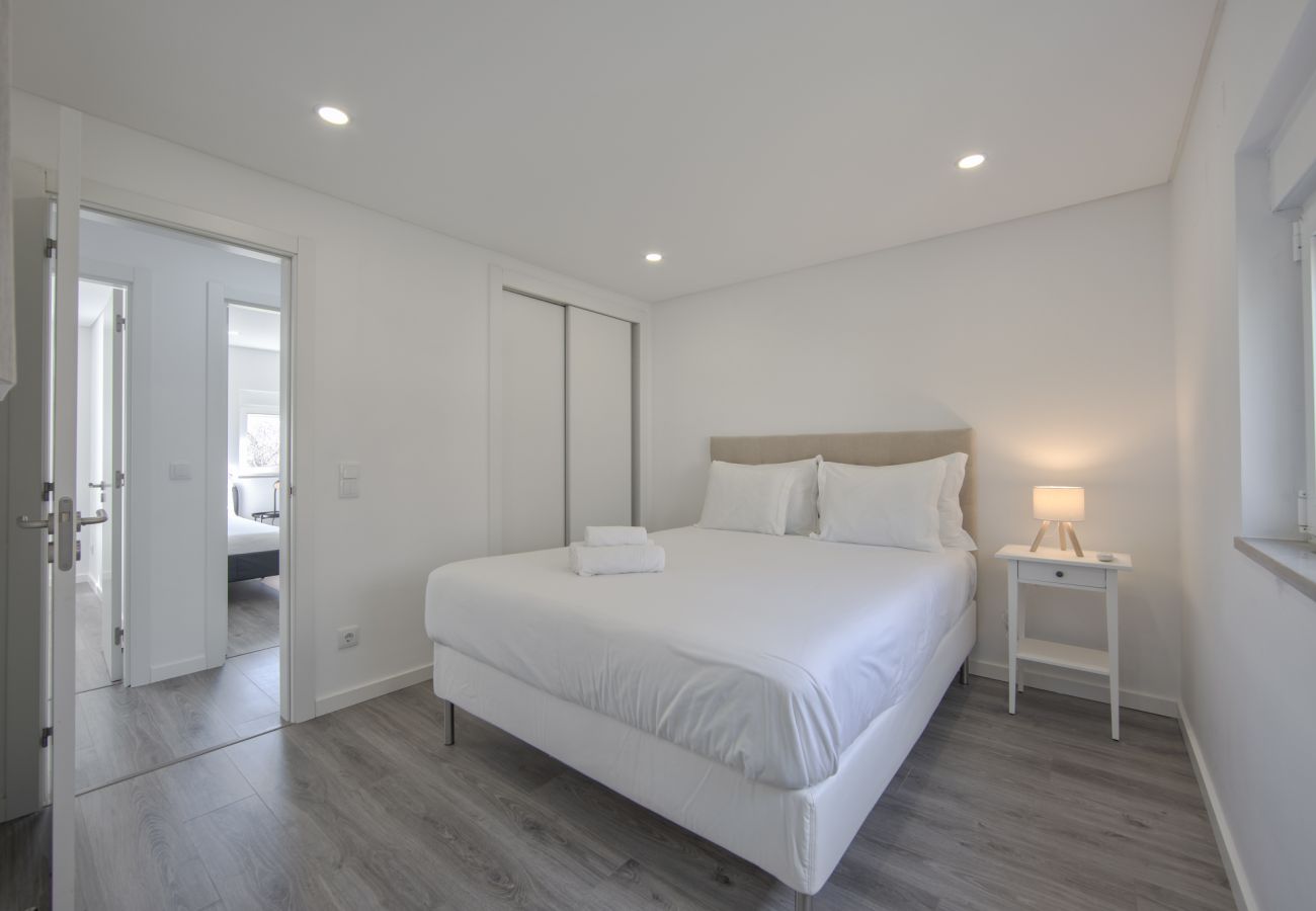 Apartment in Lisbon - OLIVAIS MODERN by HOMING