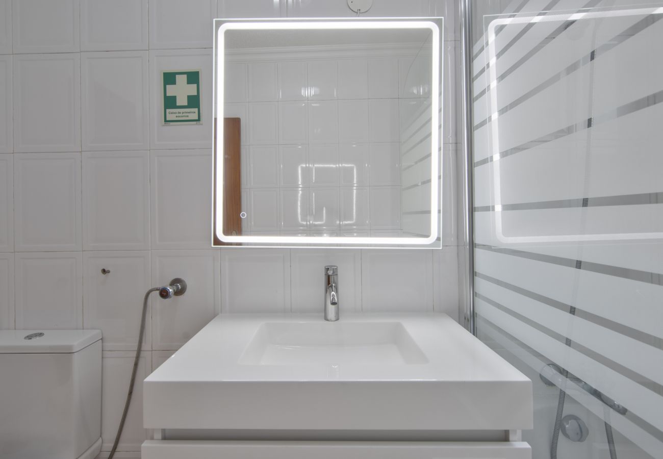 Apartment in Pontinha - PONTINHA TYPICAL by HOMING