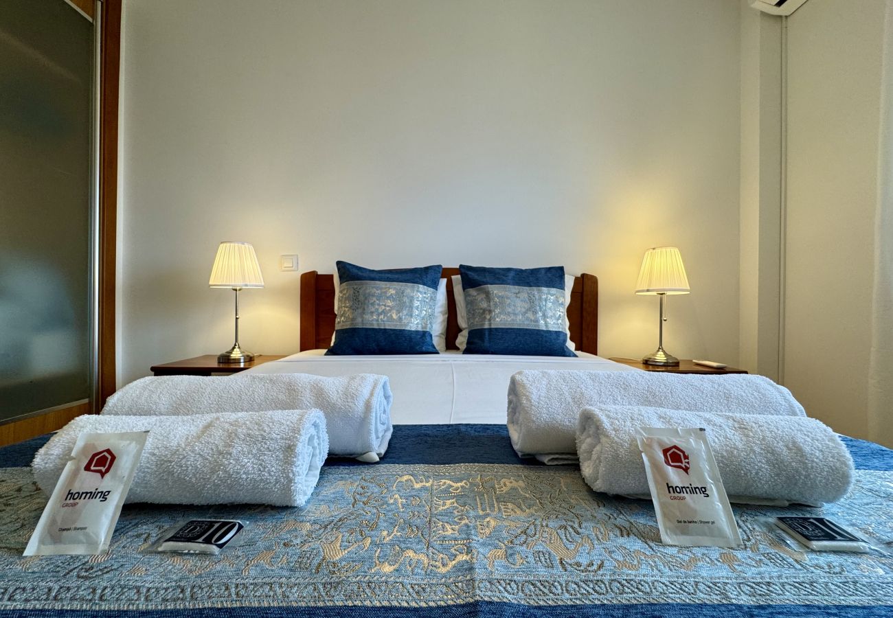 Apartment in Albufeira - ALBUFEIRA MODERN 6 WITH POOL by HOMING